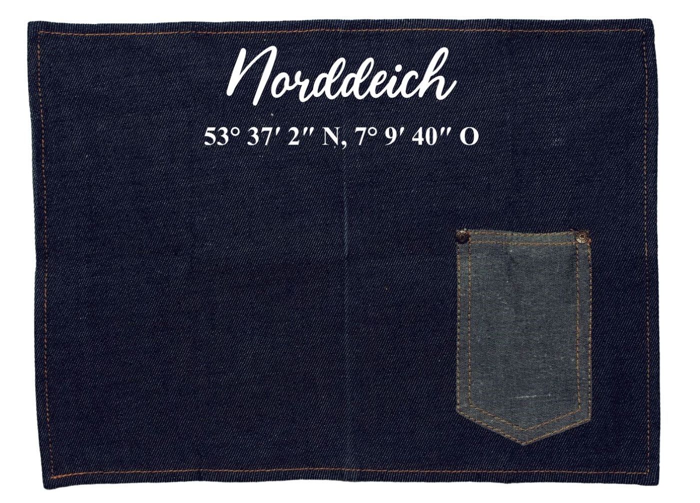 Platzset Jeans-Stoff, Norddeich mit Koordinaten, mit Tasche für Messer und Gabel 40x30cm blau weiß Textil-Untersetzer Tisch-Set