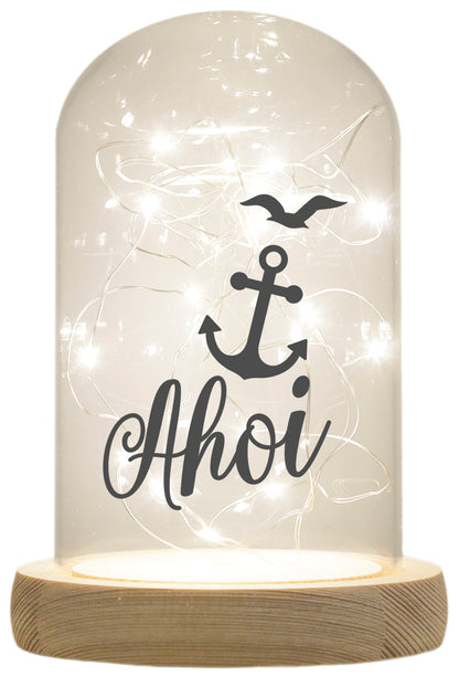 LED-Glaskuppel, Ahoi Anker, 16,5x11cm, Glasglocke mit LED-Licht und Holz-Fuß LED-Laterne LED-Lampe mit Text Spruch
